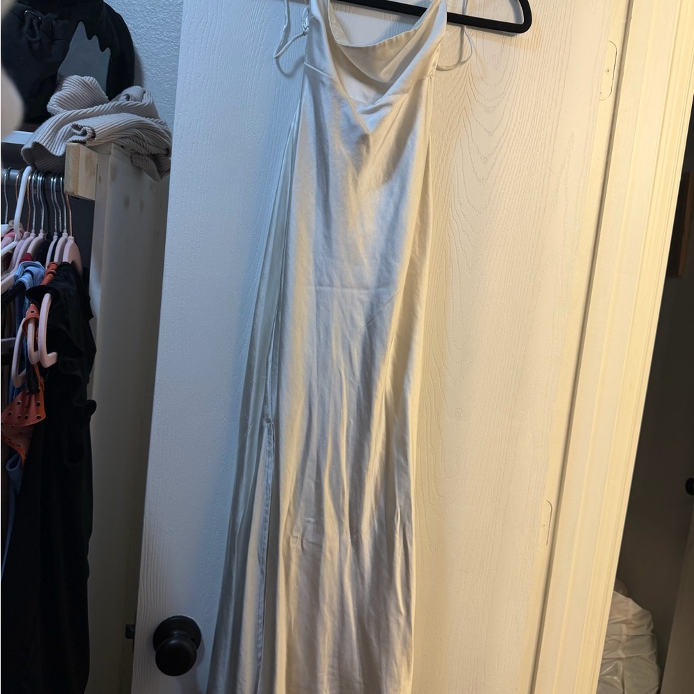 Chic Backless White Dress